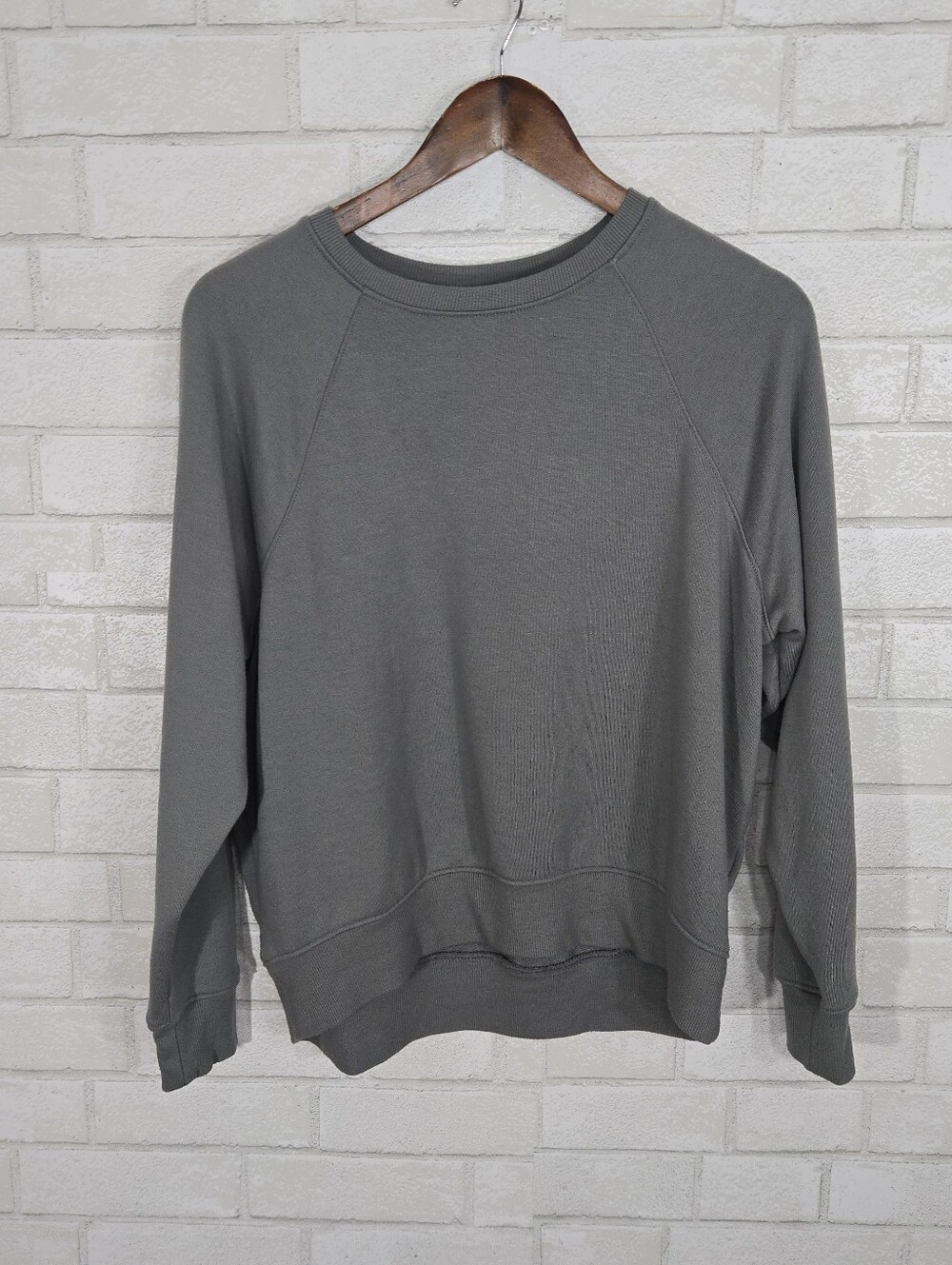 H&M plain crewneck sweatshirt